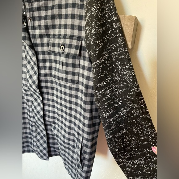 LOGO Lori Goldstein| Gray Plaid Jacket with Contrast Sleeves, Size XL•••Shaket - Picture 9 of 15